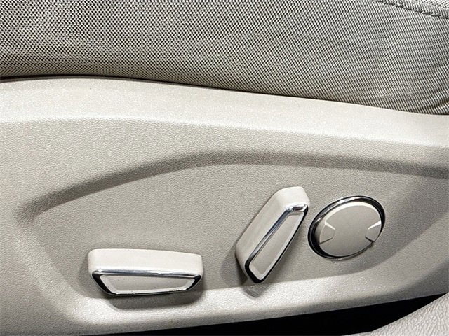 Used 2018 Ford Fusion SE w/ Fusion SE Technology Package image 18