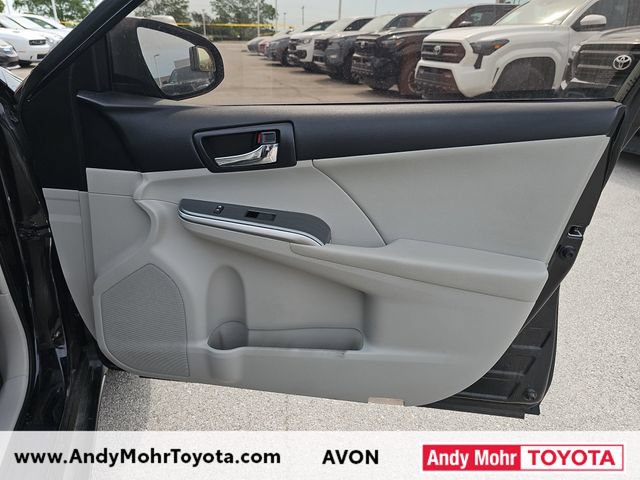 Used 2012 Toyota Camry XLE w/ Leather Pkg FWD image 36