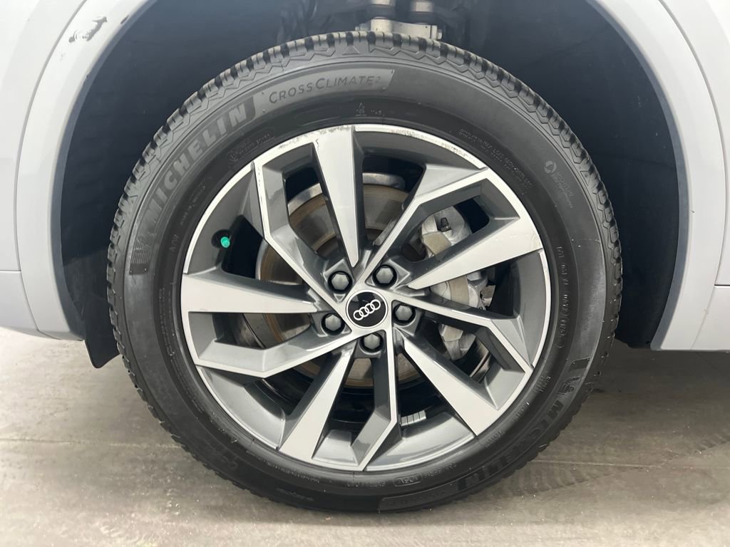 Used 2021 Audi Q5 2.0T Premium Plus w/ Premium Plus Package image 30