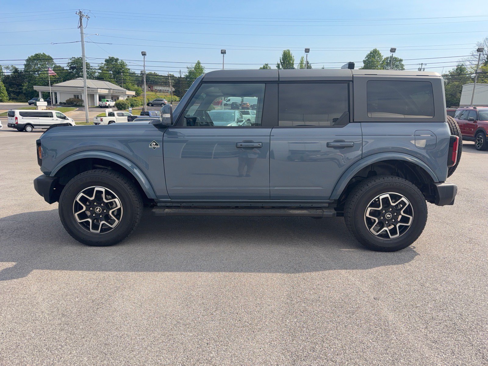Used 2023 Ford Bronco Outer Banks AWD/4WD image 8