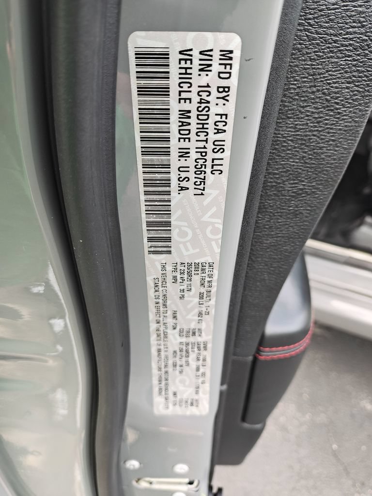 Used 2023 Dodge Durango R/T RWD image 27