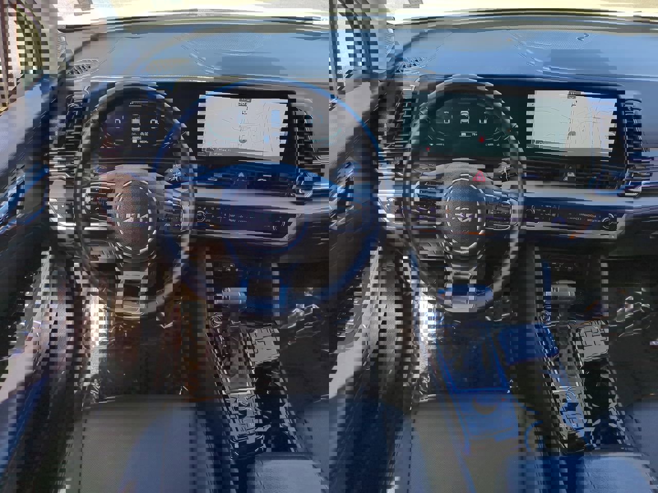 Certified 2023 Kia Sportage EX FWD image 16