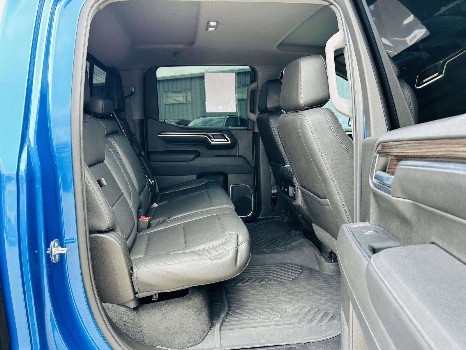 Used 2022 Chevrolet Silverado 1500 LT Trail Boss w/ LT Trail Boss Premium Package image 34