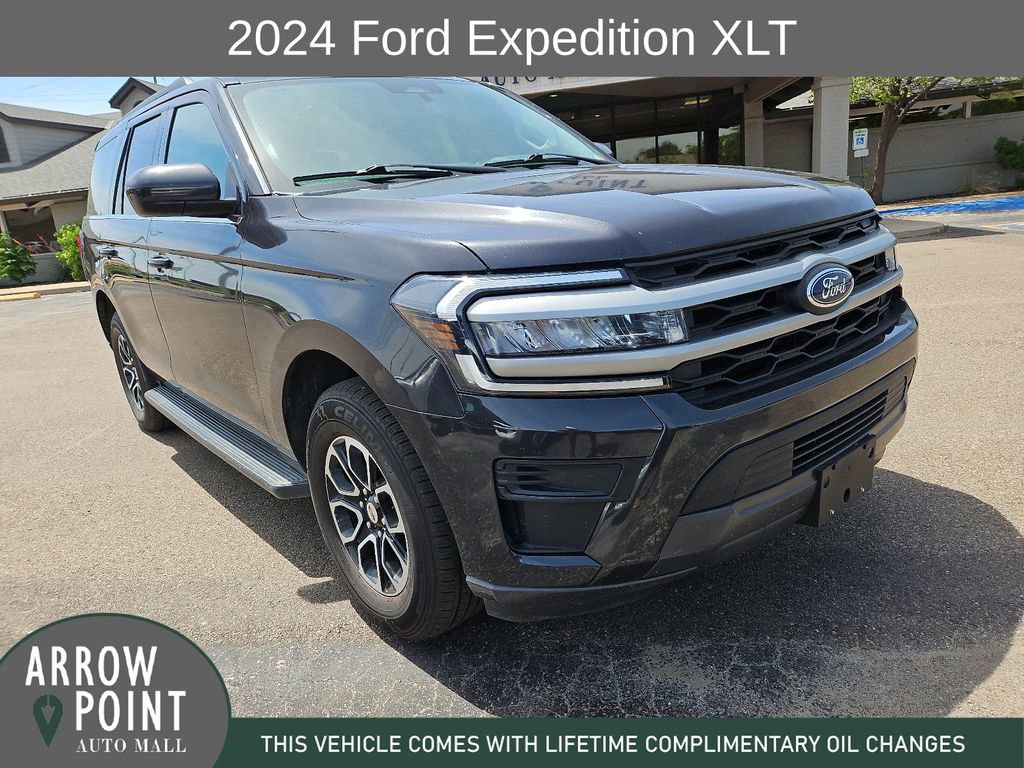 Used 2024 Ford Expedition XLT RWD image 2