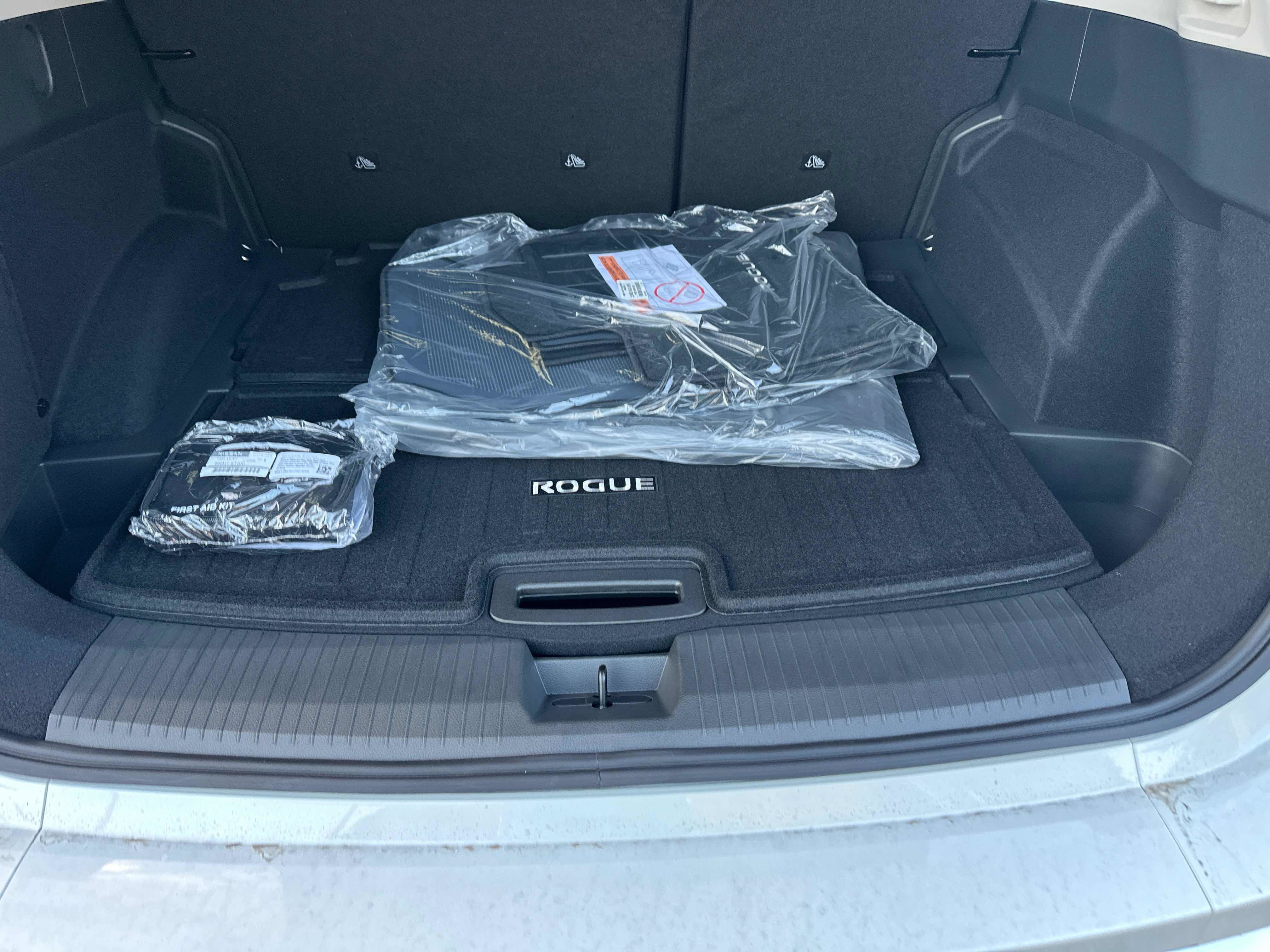 New 2026 Nissan Rogue Platinum AWD/4WD image 14