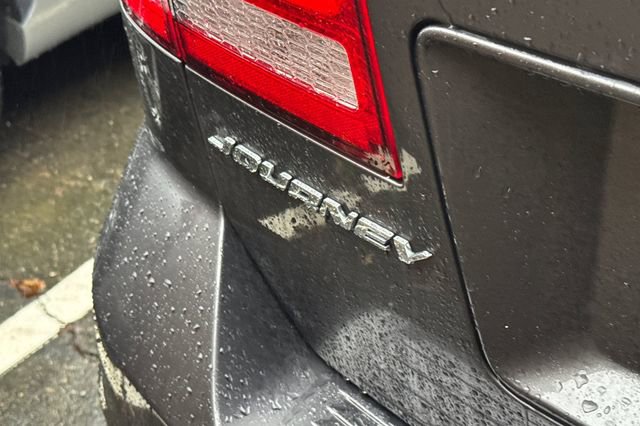 Used 2019 Dodge Journey SE w/ Blacktop Package image 6