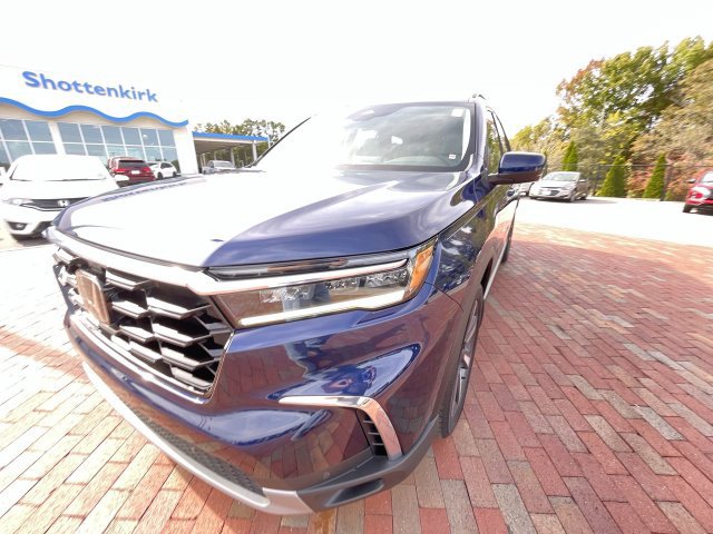 Used 2023 Honda Pilot Touring image 29