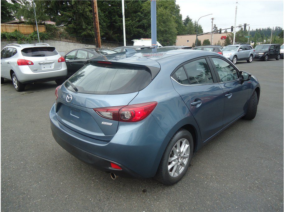 Used 2014 MAZDA MAZDA3 i Touring w/ Technology Package FWD image 5