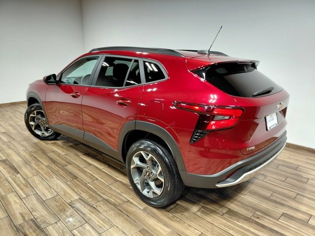 Used 2025 Chevrolet Trax LT image 14