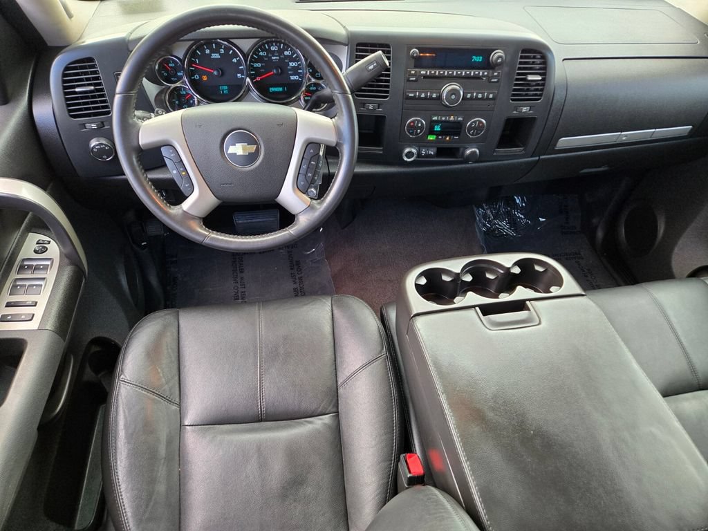 Used 2008 Chevrolet Silverado 2500 LT w/ 1LT Convenience Package RWD image 12