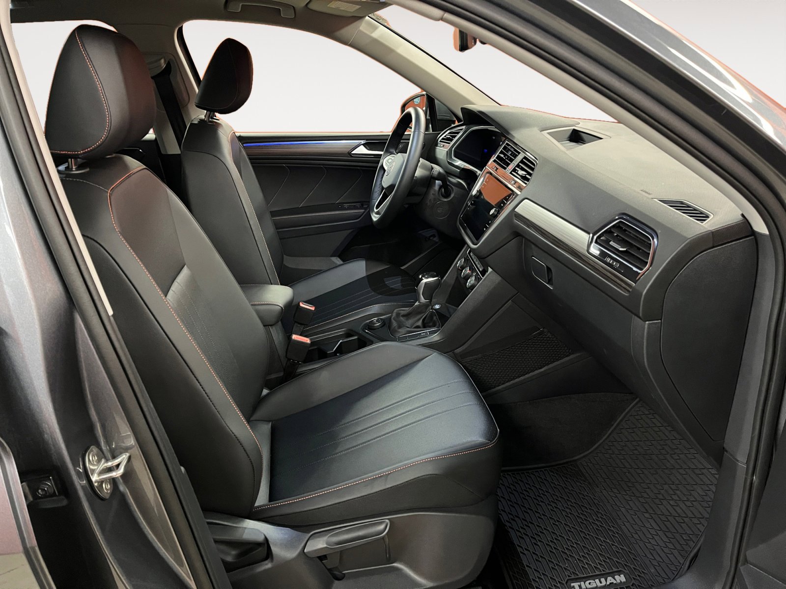 Certified 2024 Volkswagen Tiguan Wolfsburg Edition image 19