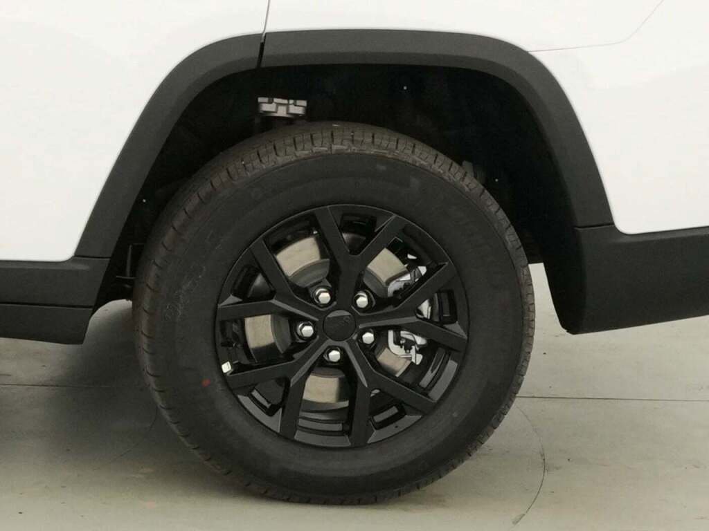 New 2025 Jeep Grand Cherokee L Laredo image 35