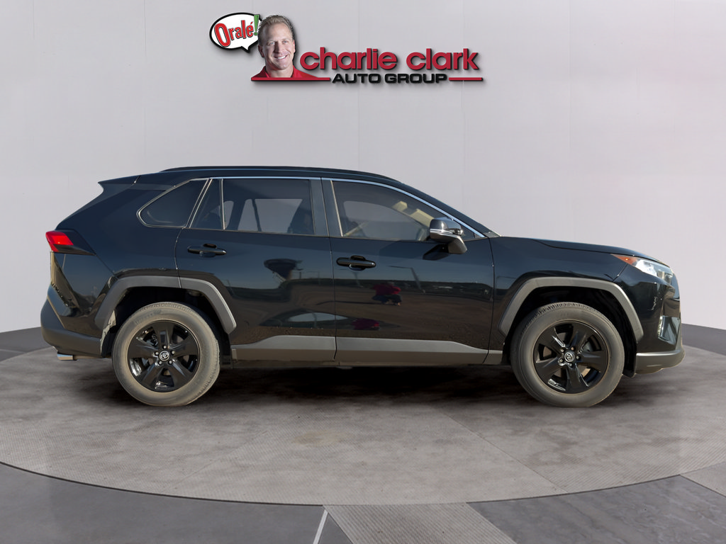 Used 2019 Toyota RAV4 XLE AWD/4WD image 6