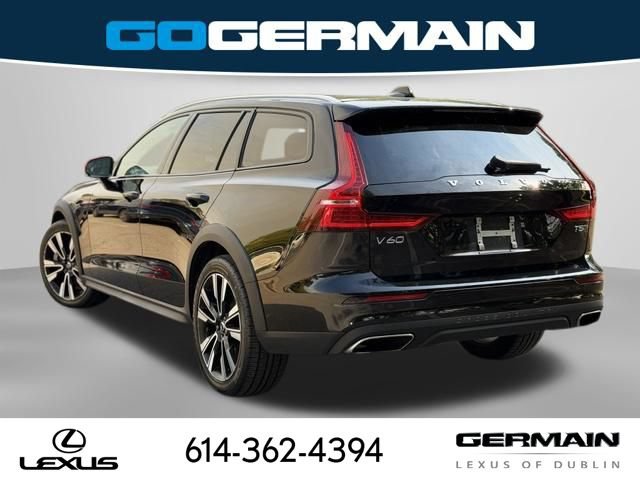 Used 2020 Volvo V60 T5 Cross Country AWD/4WD image 14