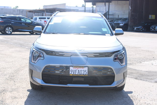 Used 2025 Kia Niro Wind FWD image 2