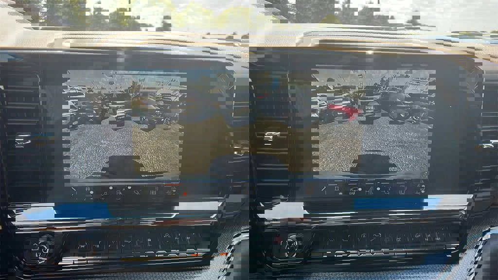 New 2025 Chevrolet Silverado 1500 ZR2 w/ Technology Package image 28