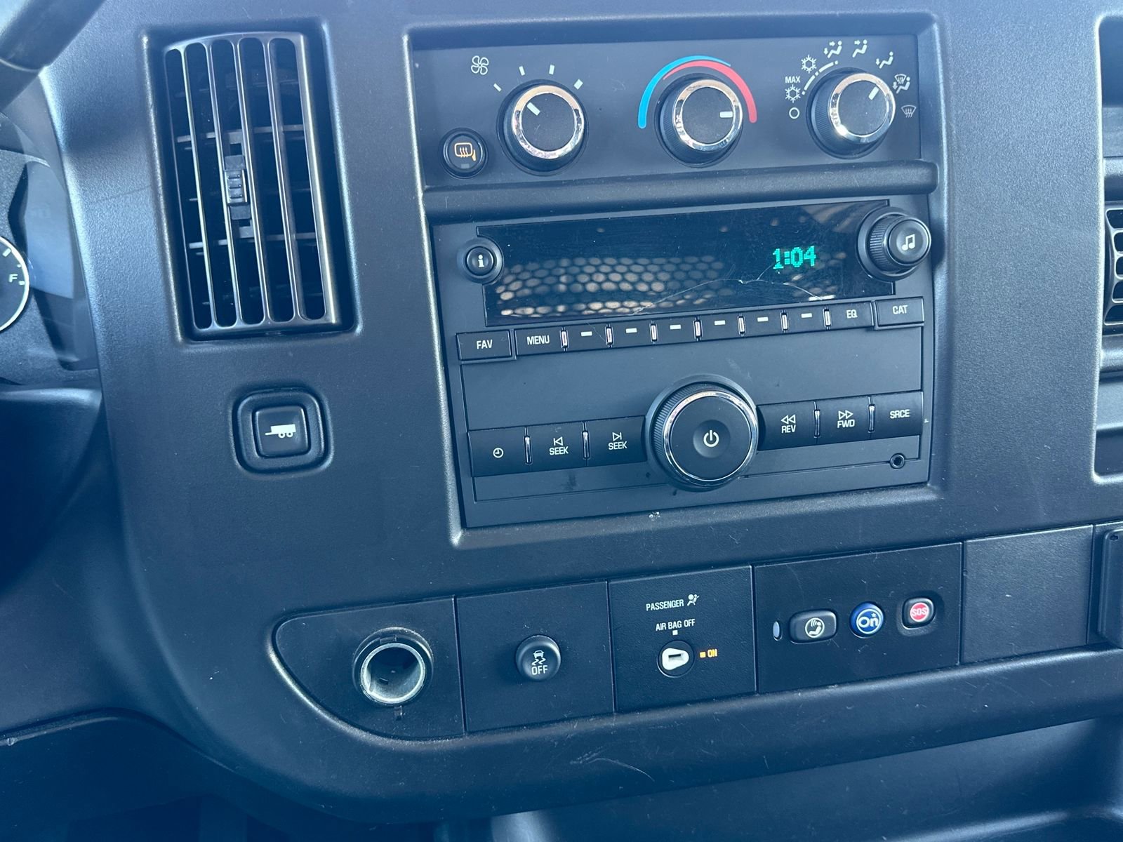 Used 2024 GMC Savana 2500 w/ Driver Convenience Package image 20