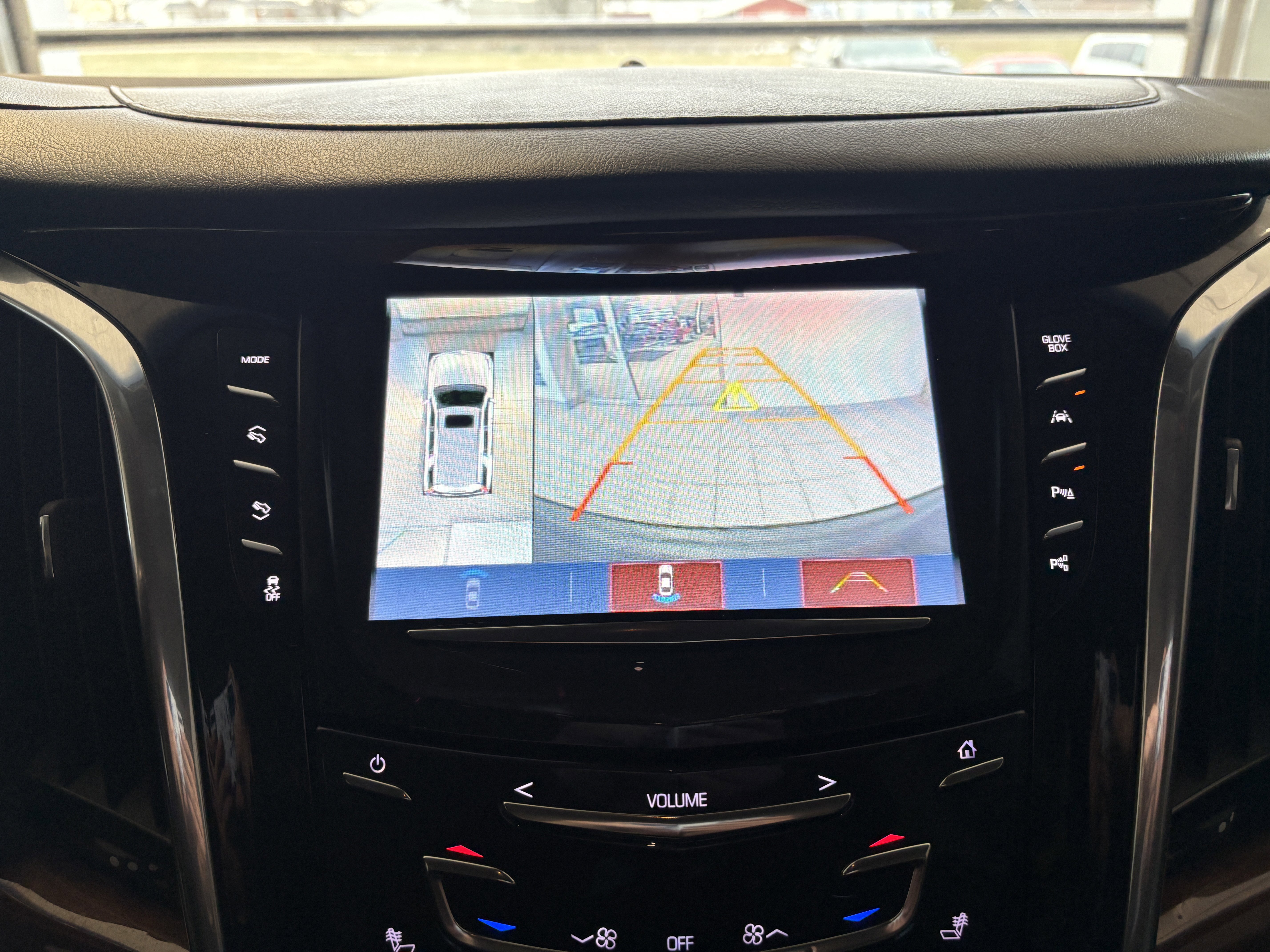 Used 2017 Cadillac Escalade Luxury image 16