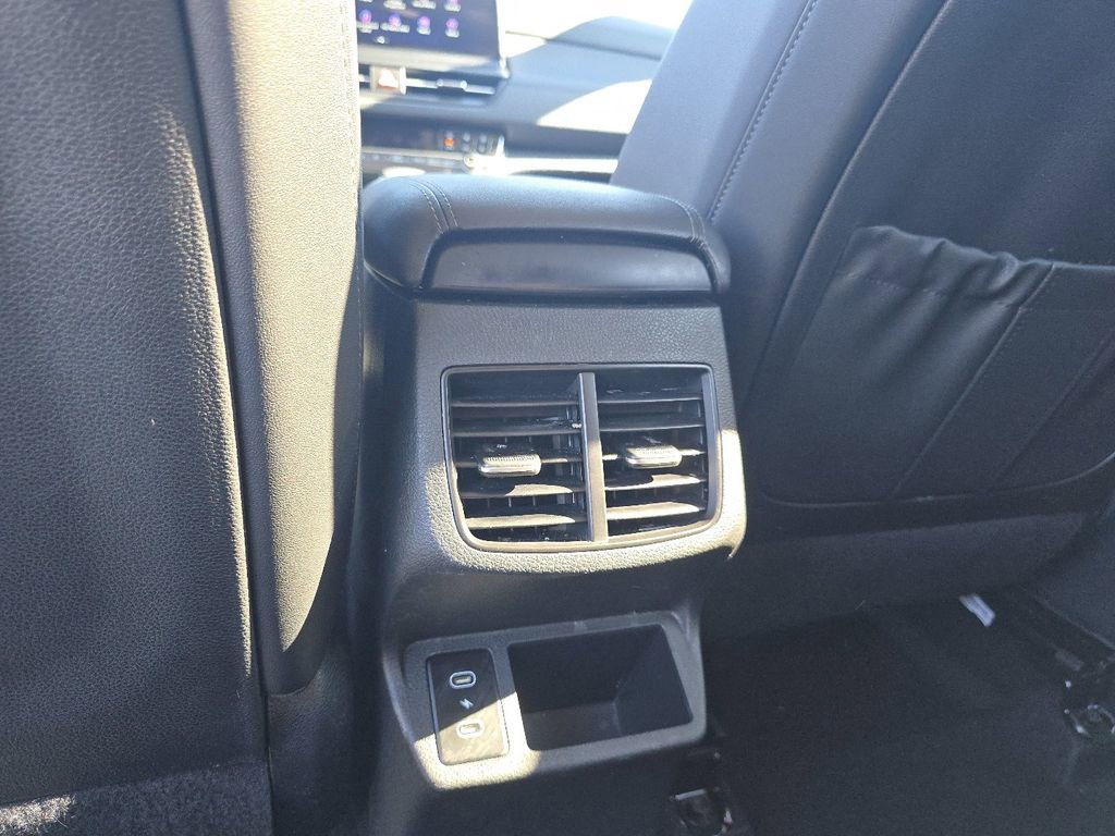 Used 2025 Kia Seltos EX image 27