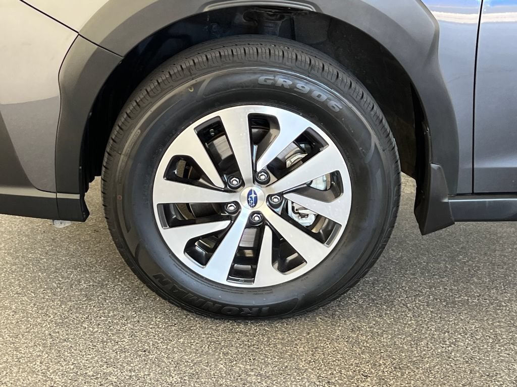 Used 2025 Subaru Outback Premium AWD/4WD image 27