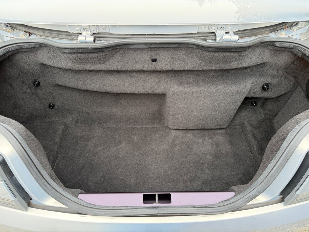 Used 2011 Aston Martin V8 Vantage N420 image 34