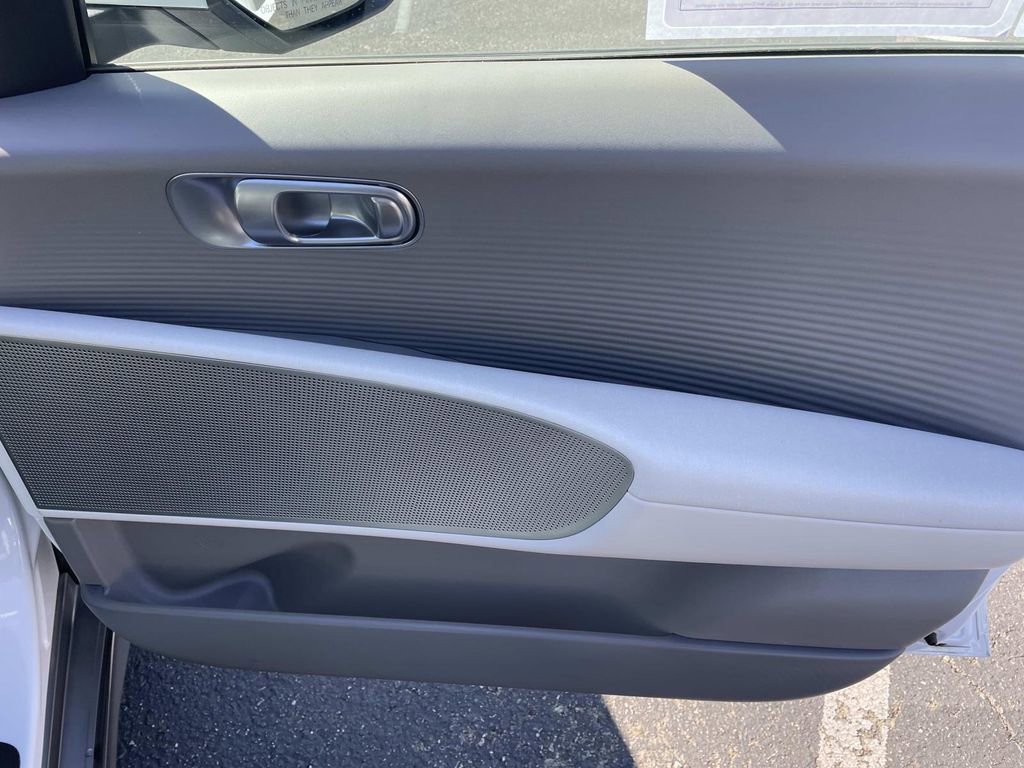 Certified 2025 Hyundai Ioniq 6 SEL image 26