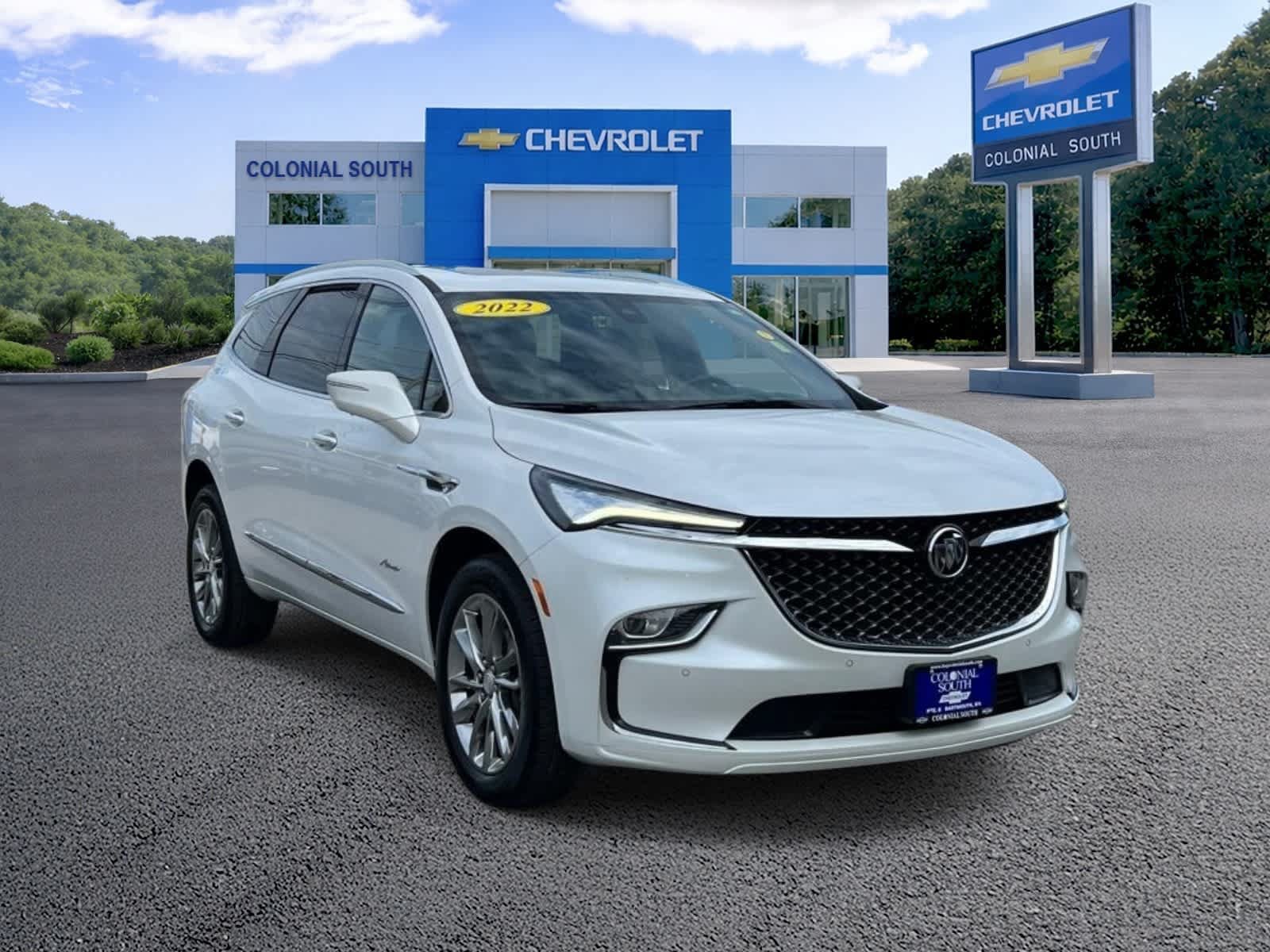 Certified 2022 Buick Enclave Avenir w/ Trailering Package, 5000 lbs. AWD/4WD image 8