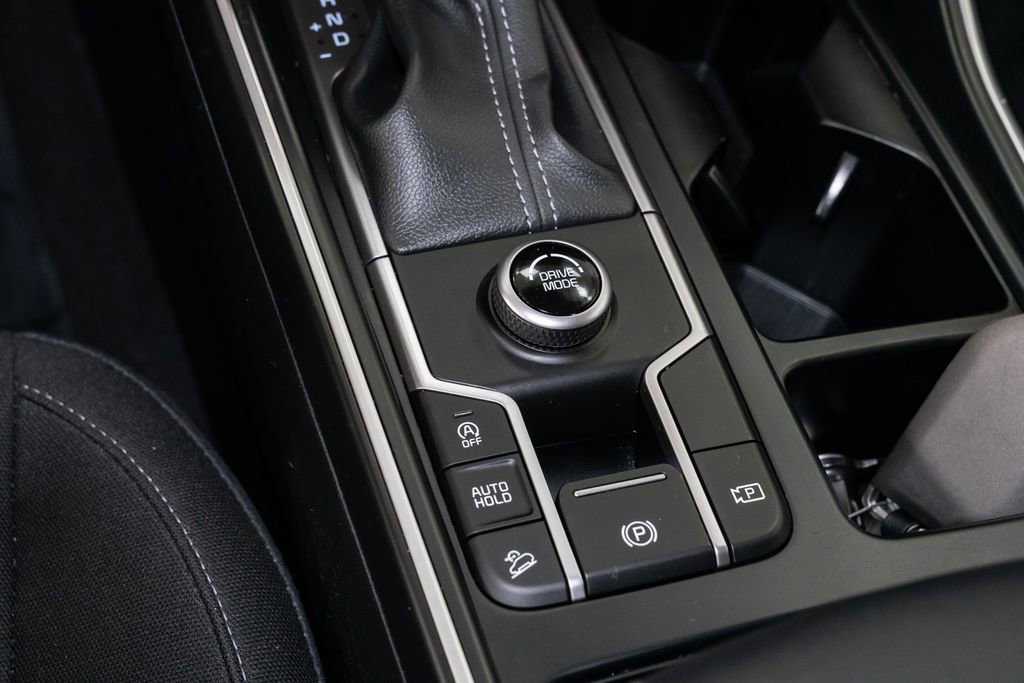 Certified 2025 Kia Sorento LX image 21