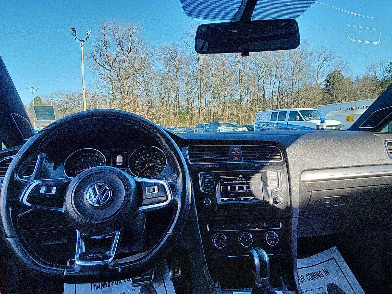 Used 2015 Volkswagen GTI SE w/ Lighting Package (SEL) image 20