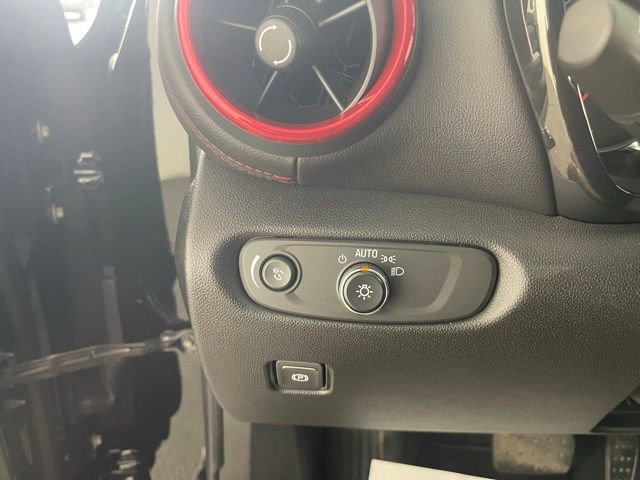 Used 2022 Chevrolet Blazer RS FWD image 36