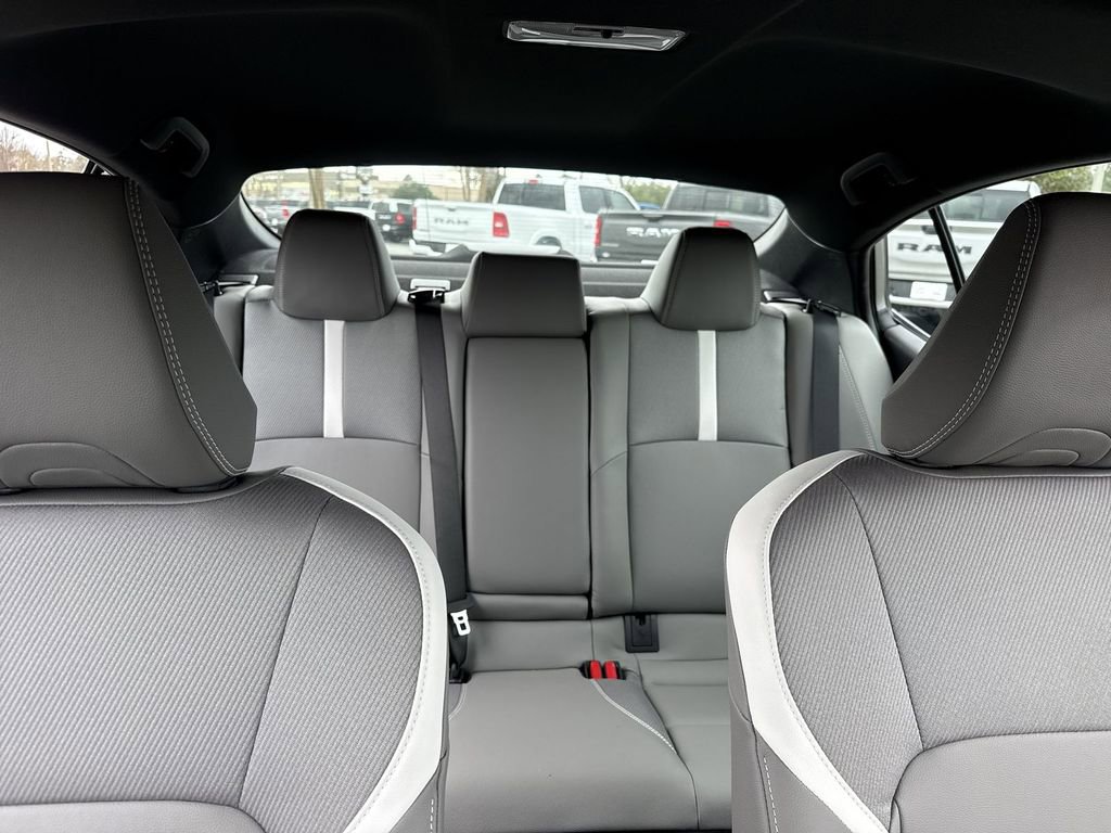 Used 2025 Toyota Camry SE image 28