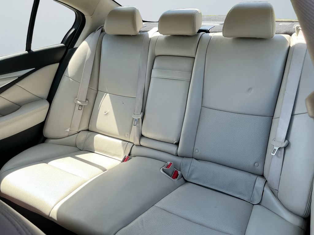 Used 2021 INFINITI Q50 Luxe w/ Seat & Sound Package RWD image 14