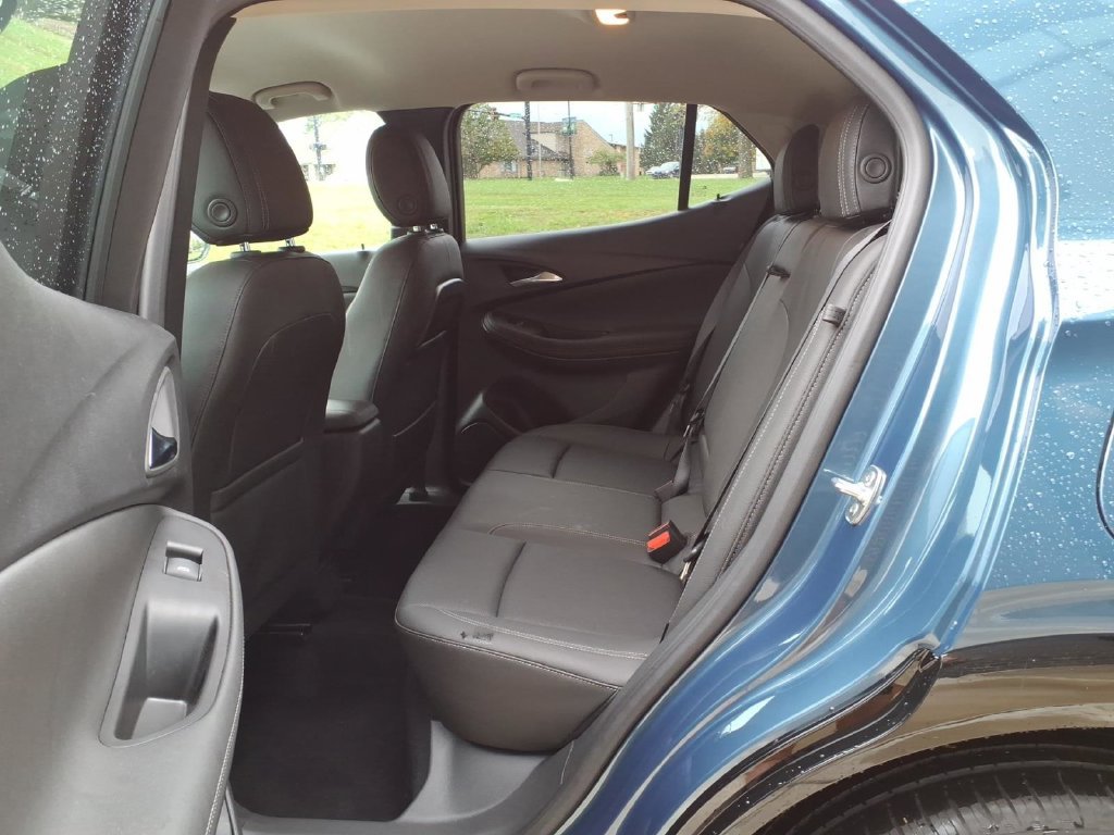 Used 2024 Buick Encore GX Sport Touring w/ Comfort Package AWD/4WD image 25