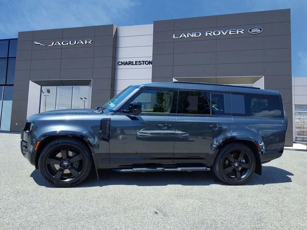 Certified 2025 Land Rover Defender 130 X-Dynamic SE AWD/4WD image 2