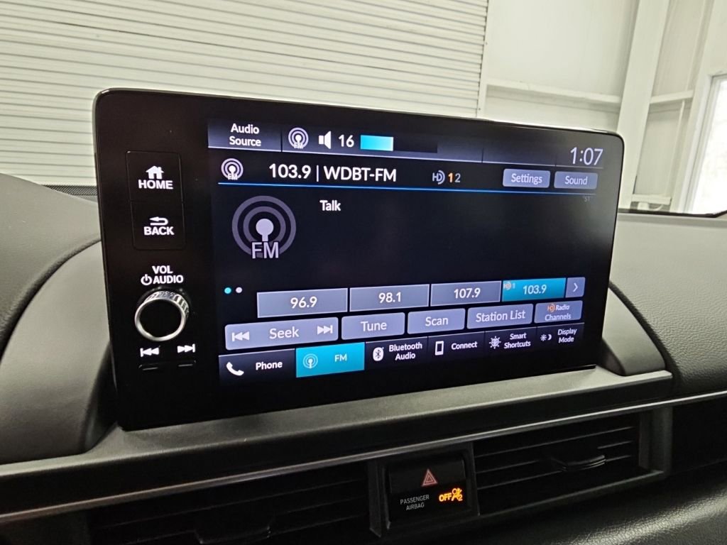 Used 2025 Honda Pilot EX-L image 15
