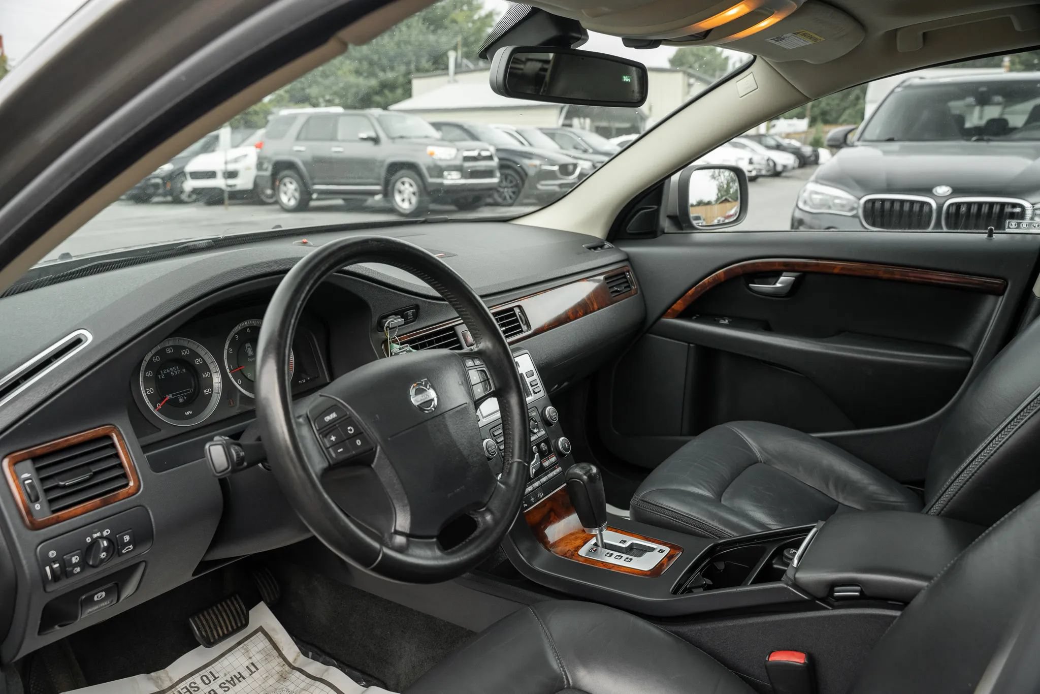 Used 2009 Volvo XC70 T6 AWD/4WD image 6