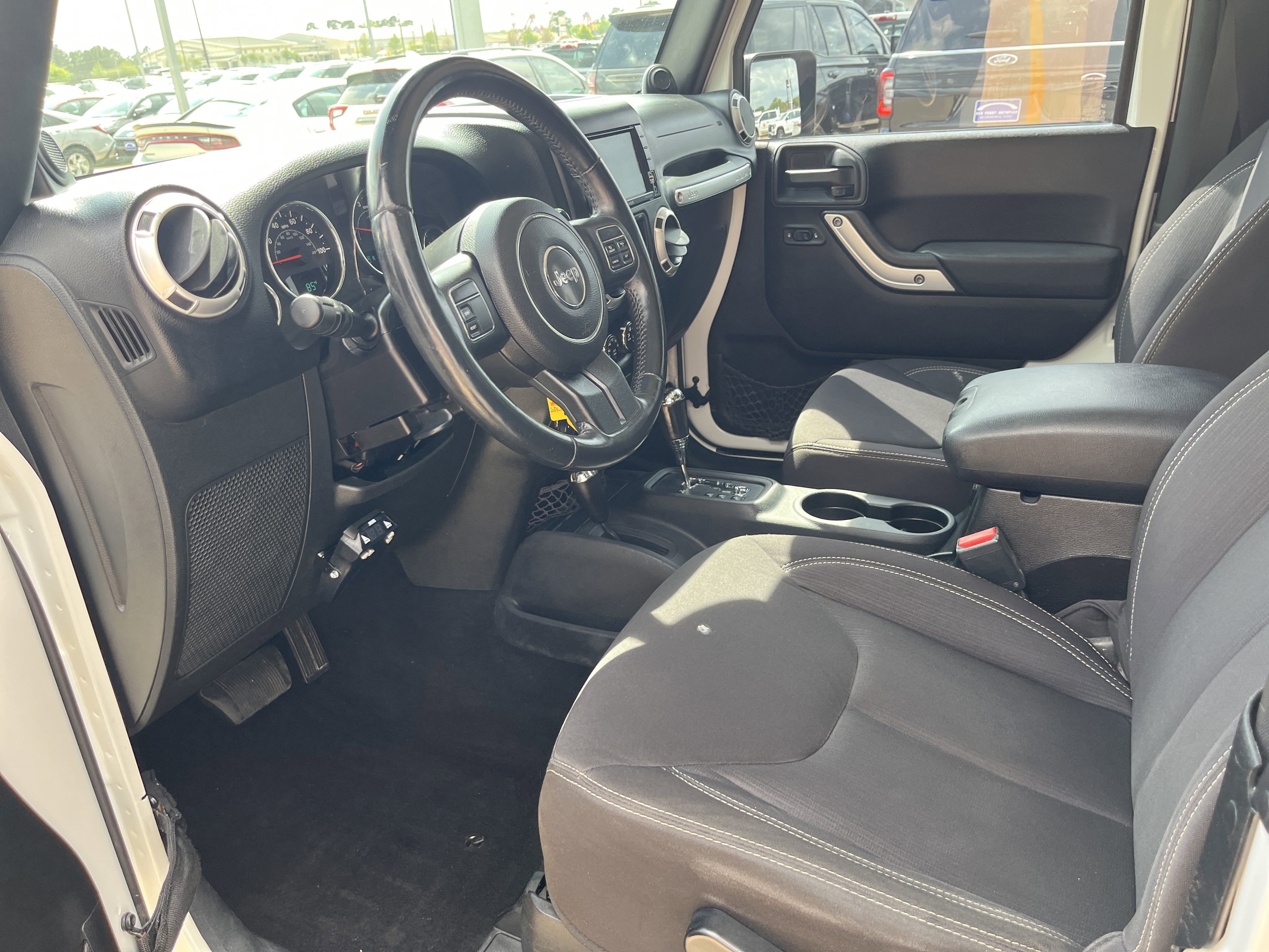 Used 2013 Jeep Wrangler Sahara image 8