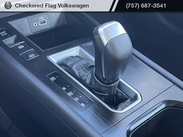 Used 2025 Nissan Kicks S image 41