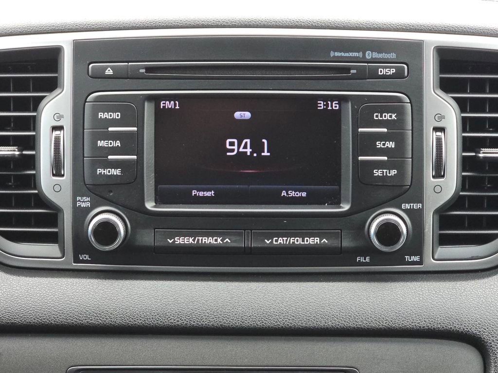 Used 2017 Kia Sportage LX FWD image 19