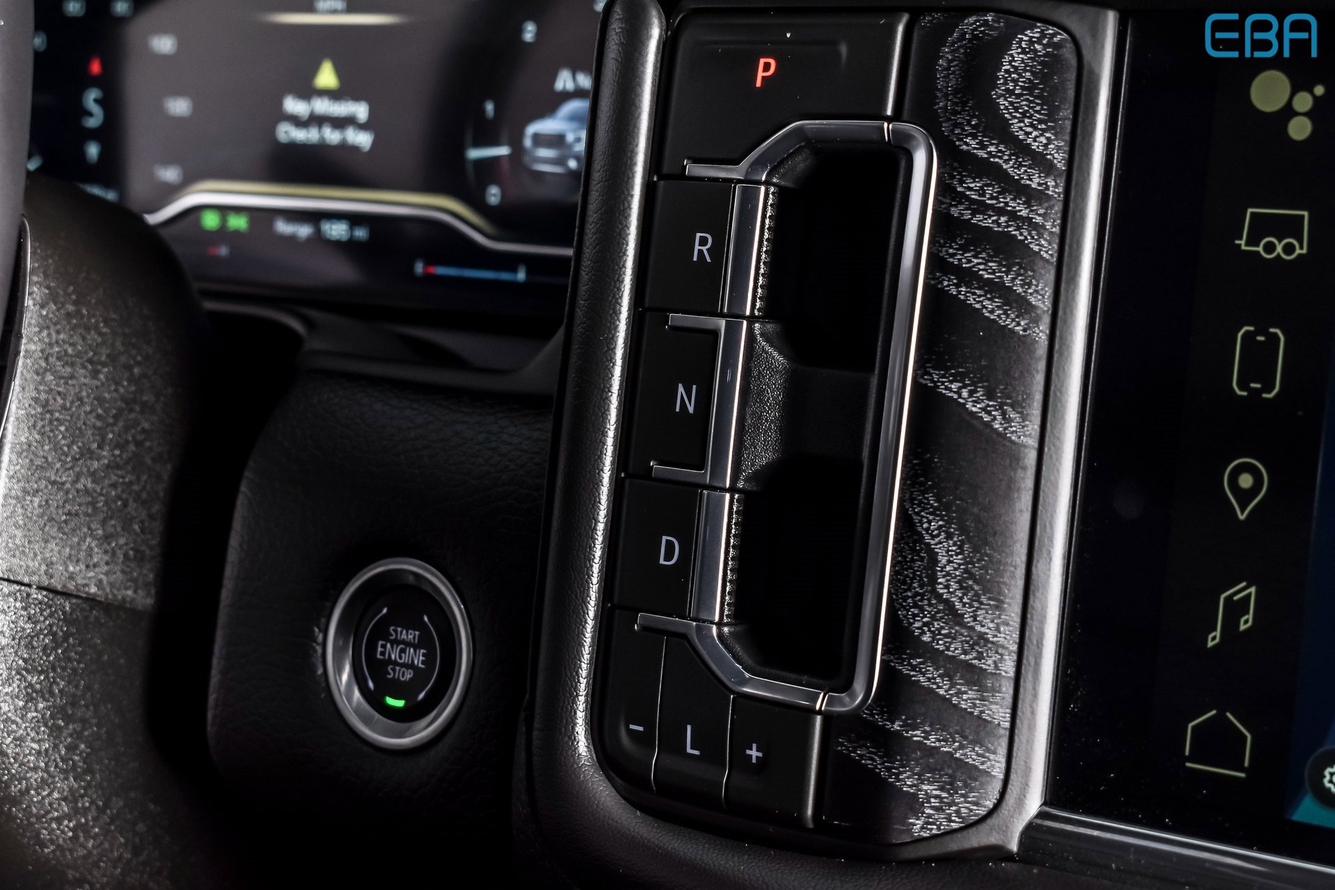 Used 2024 GMC Yukon XL Denali w/ Advanced Technology Package image 28