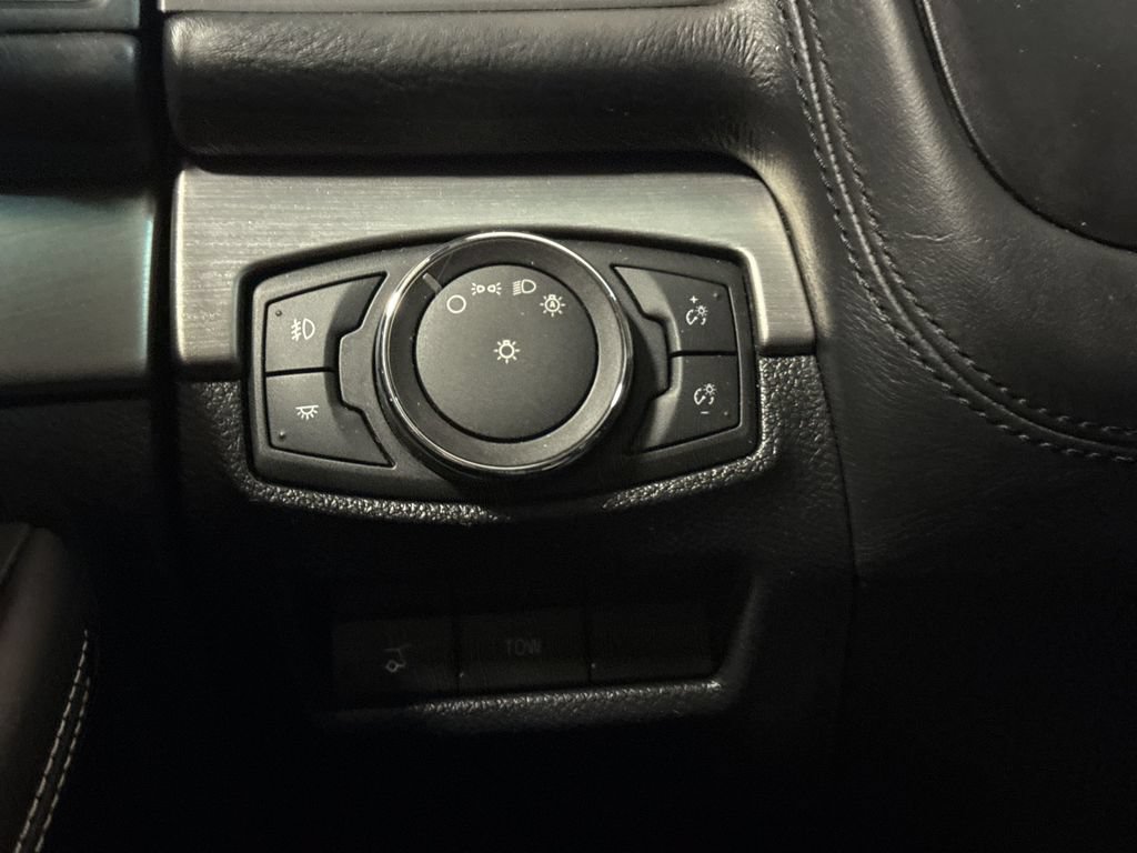 Used 2017 Ford Explorer Platinum AWD/4WD image 19