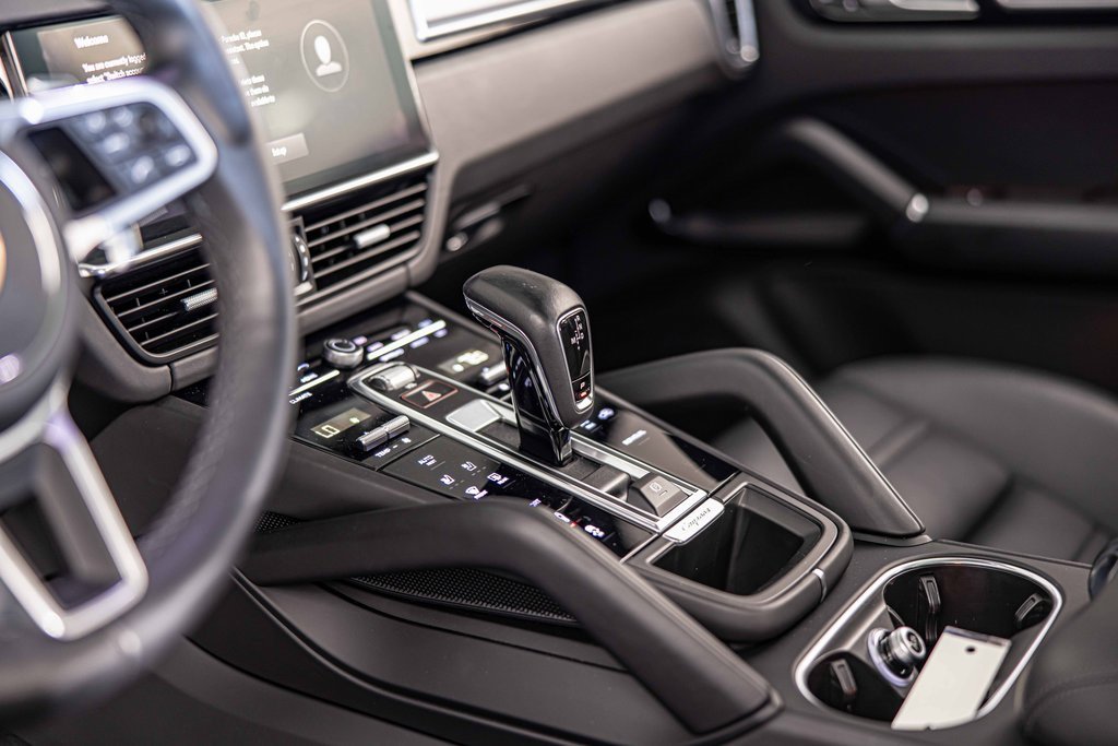 Used 2022 Porsche Cayenne S Platinum image 21