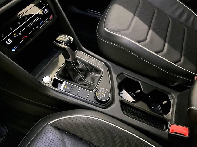 Used 2024 Volkswagen Tiguan SEL R-Line AWD/4WD image 16