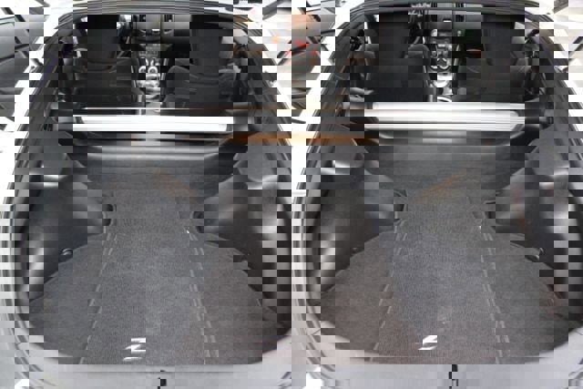 Used 2016 Nissan 370Z w/ Sport Package image 21