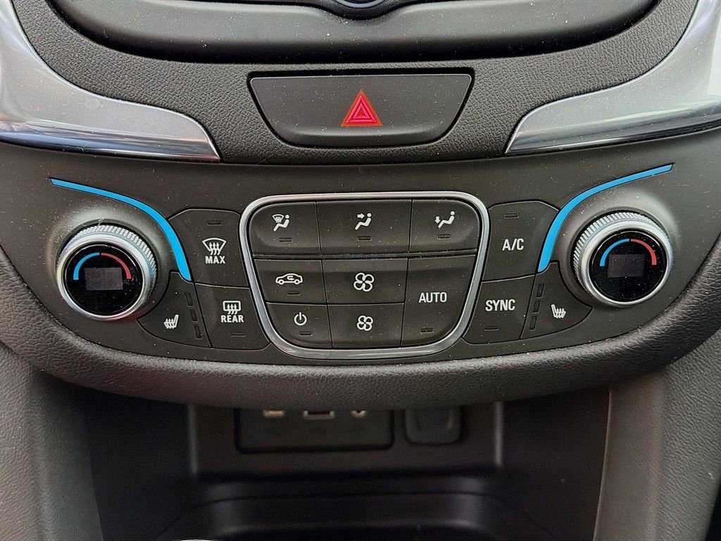 Used 2020 Chevrolet Equinox LT w/ Driver Convenience Package image 33