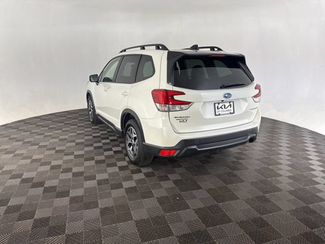 Used 2024 Subaru Forester Premium AWD/4WD image 7