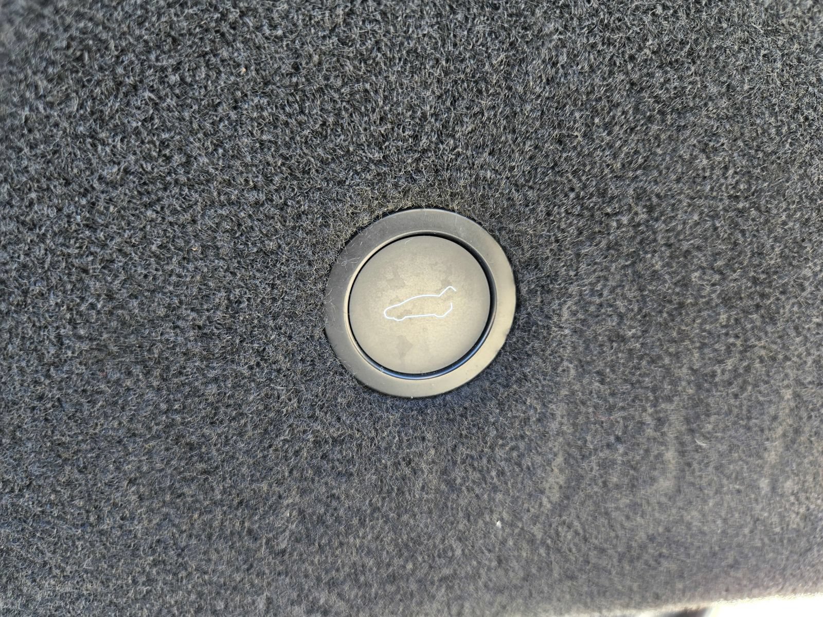 Used 2022 Tesla Model S AWD/4WD image 29