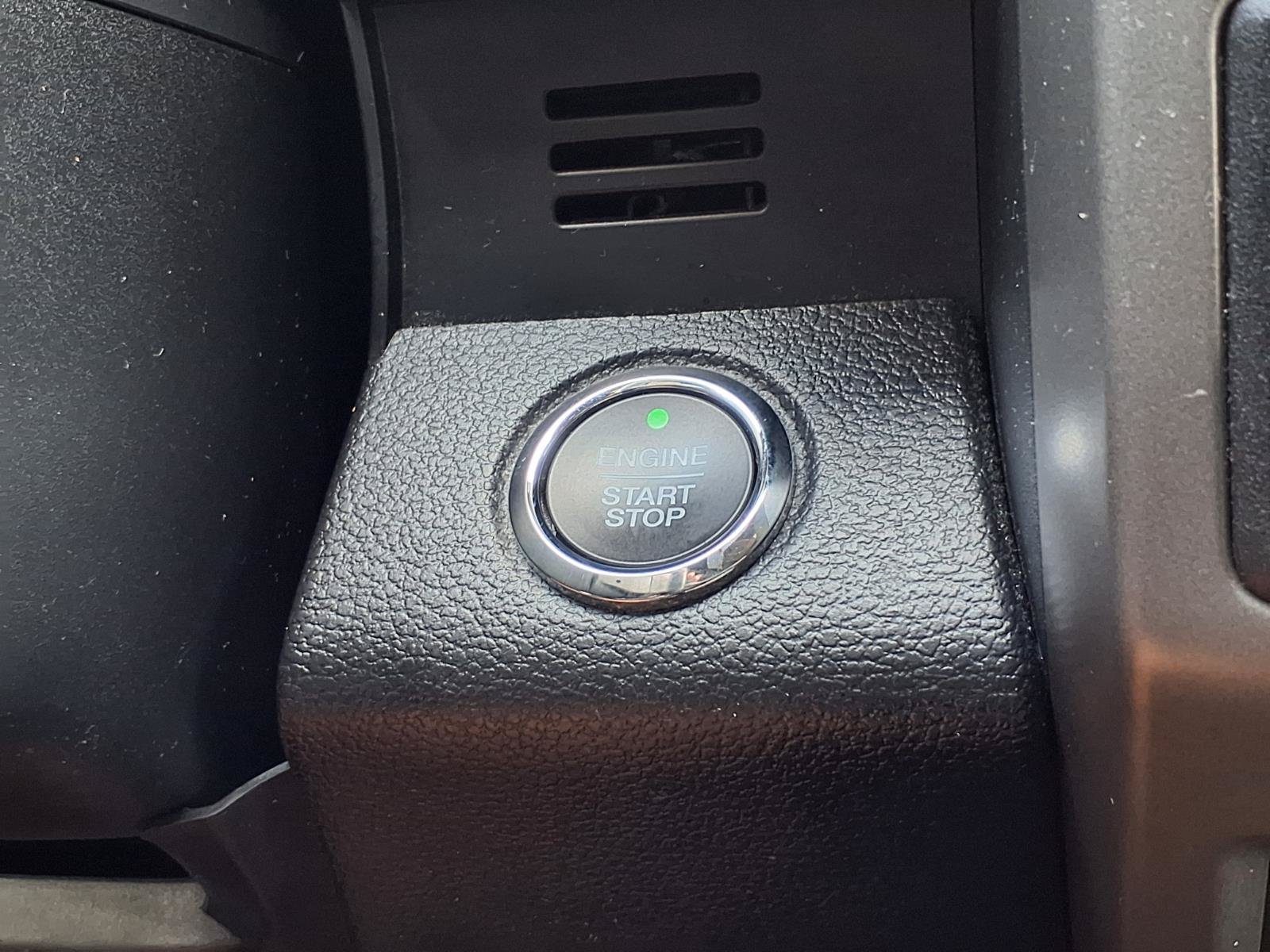 Used 2019 Ford Expedition Max XLT w/ Equipment Group 202A RWD image 13