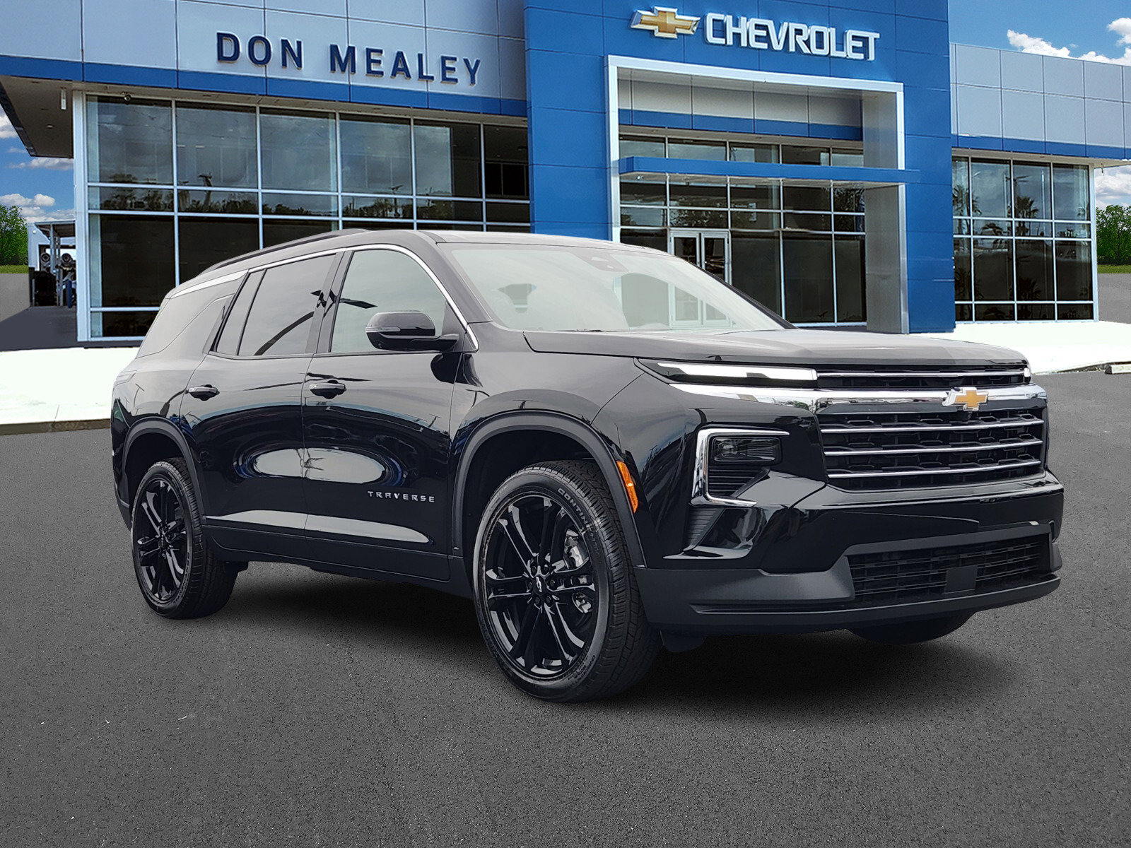 New 2026 Chevrolet Traverse LT w/ Driver Confidence Package image 1