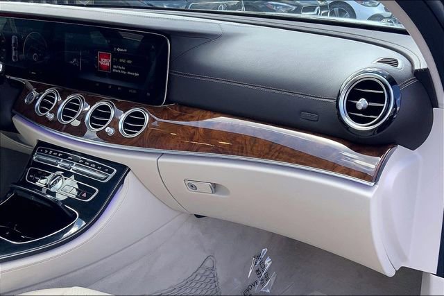 Used 2018 Mercedes-Benz E 300 4MATIC image 15